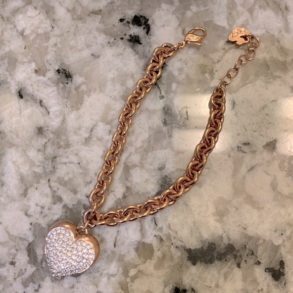 ✨FLASH SALE✨ Rose Gold Swarovski Heart Bracelet - Picture 2 of 4